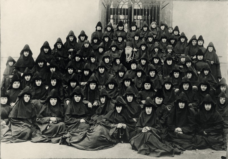 6-Сестры Спасо-Евфросиниевского монастыря. Фото 1910 года